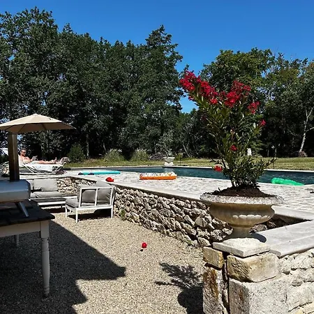 Chateau Le Repos 招待所 4*